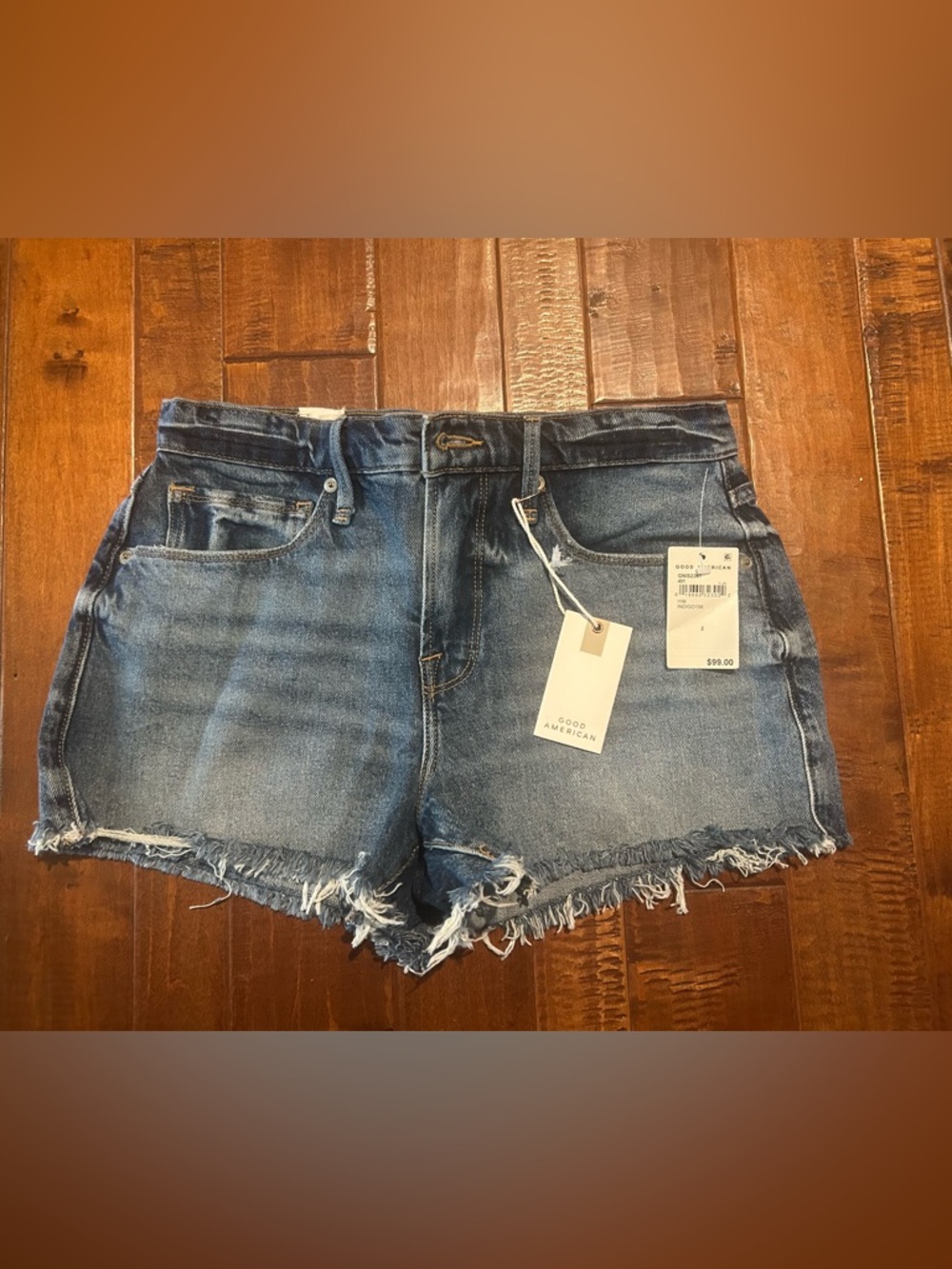 NWT Good American Women's Denim Jean Shorts (sz 2/26)